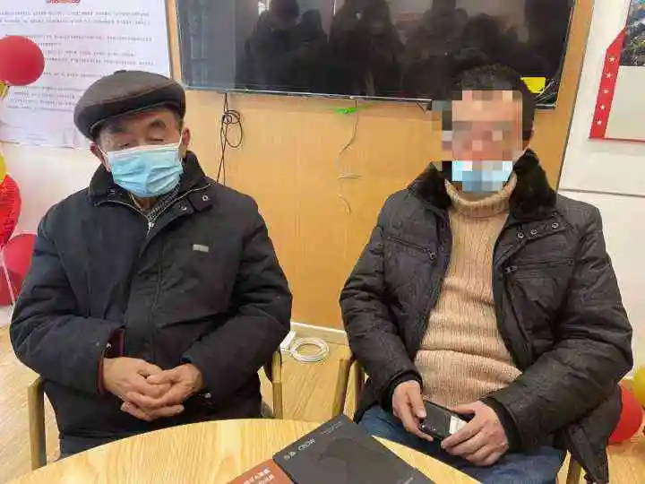 杭州天才翻譯金曉宇的故事引來(lái)巨大關(guān)注 金家父子：想回到以前的慢生活